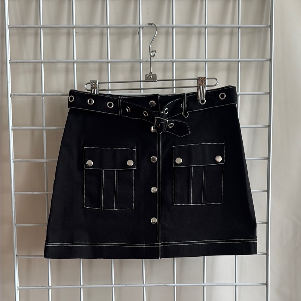 New Dolls Kill x Bratz Black Mini Skirt with Silver Accents Size Medium #0027